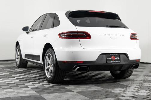 2018 Porsche Macan Sport Edition