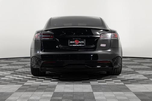 2022 Tesla Model S Plaid