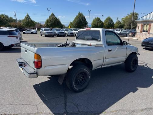 2000 Toyota Tacoma 