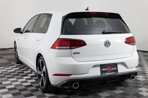 2018 Volkswagen Golf GTI 2.0T S 4-Door