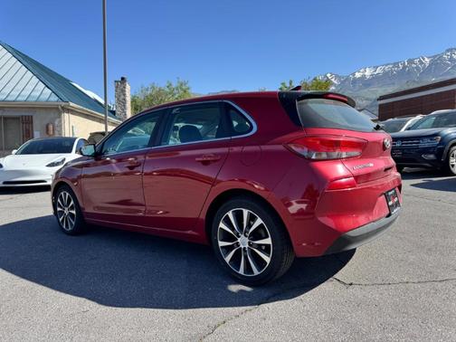 2018 Hyundai Elantra GT Base