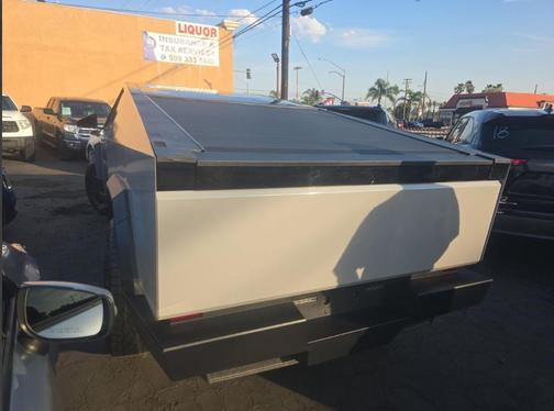 2024 Tesla Cybertruck Base