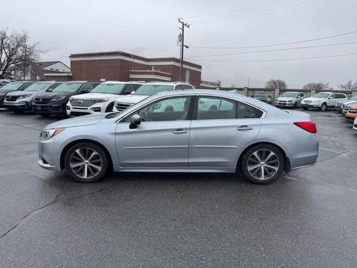 2017 Subaru Legacy 