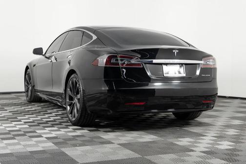 2020 Tesla Model S Long Range Plus