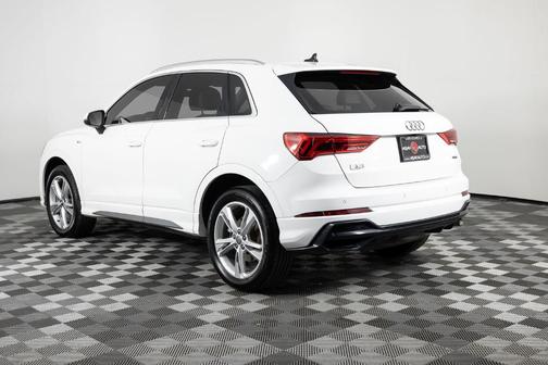 2021 Audi Q3 45 S line Premium