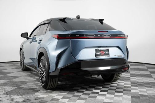 2023 Lexus RZ 450e Luxury