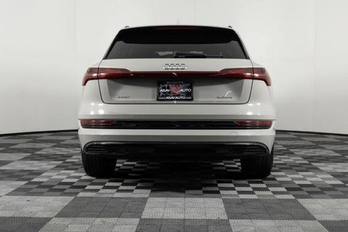 2021 Audi e-tron Premium