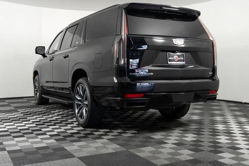 2023 Cadillac Escalade ESV Sport