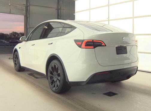 Pearl White Multi 2021 Tesla Model Y Long Range
