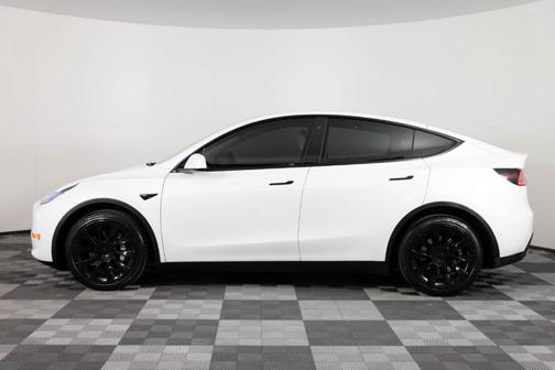 Pearl White Multi 2021 Tesla Model Y Long Range