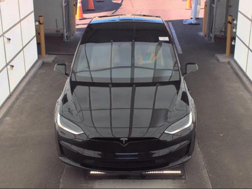 2024 Tesla Model X Plaid