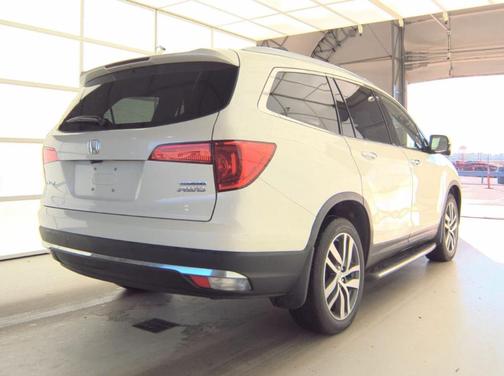 2018 Honda Pilot Touring