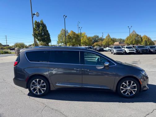 2018 Chrysler Pacifica Limited