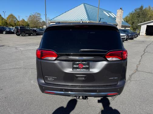 2018 Chrysler Pacifica Limited