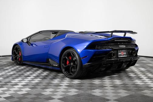 2020 Lamborghini Huracan EVO Base