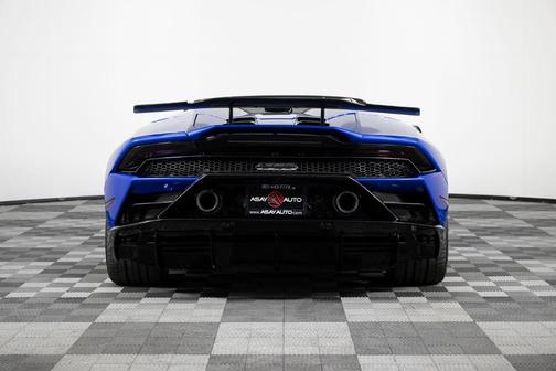 2020 Lamborghini Huracan EVO Base