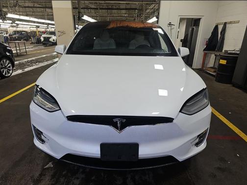 2020 Tesla Model X Long Range