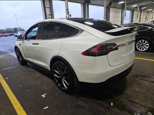 2020 Tesla Model X Long Range