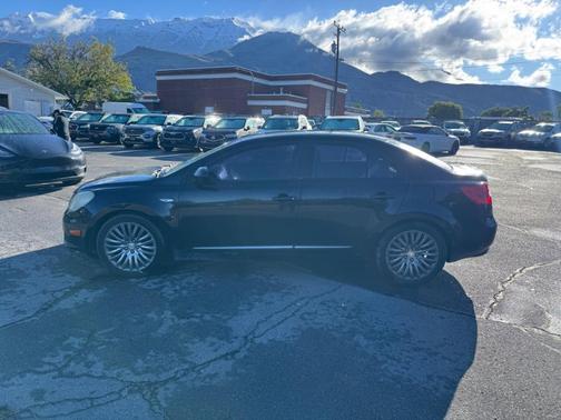 Black 2010 Suzuki Kizashi SLS