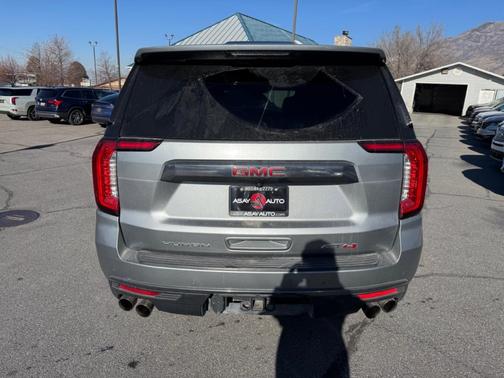2023 GMC Yukon XL AT4