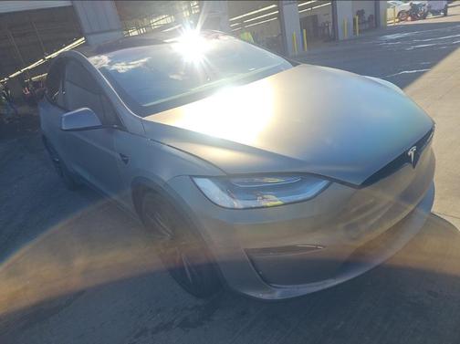 2022 Tesla Model X Plaid