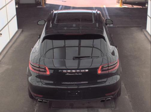 2015 Porsche Macan Turbo