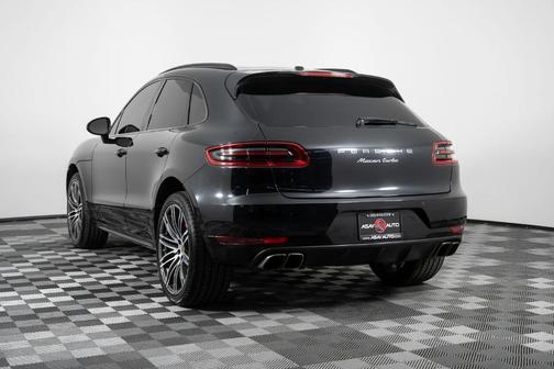 2015 Porsche Macan Turbo