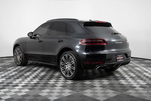 2015 Porsche Macan Turbo
