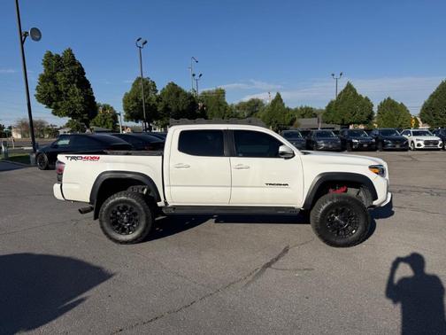 Super White 2021 Toyota Tacoma SR5