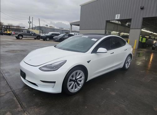 2021 Tesla Model 3 Standard Range Plus