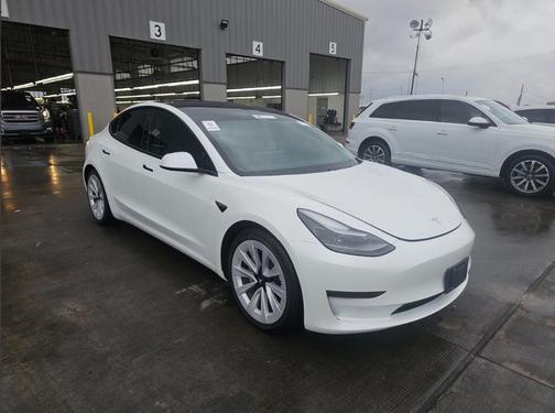2021 Tesla Model 3 Standard Range Plus