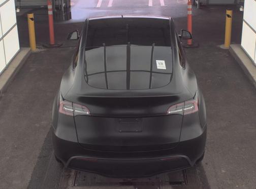 Black 2022 Tesla Model Y Long Range