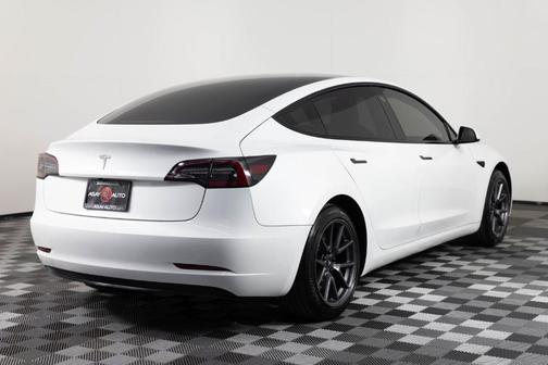 Pearl White Multi 2023 Tesla Model 3 Base
