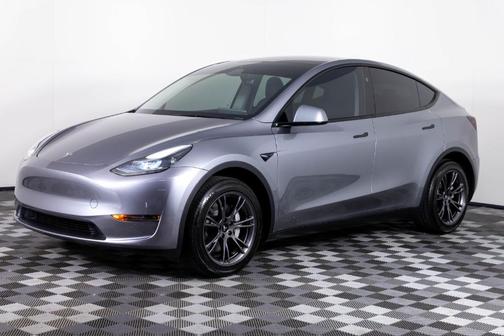 2025 Tesla Model Y Long Range
