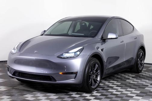 2025 Tesla Model Y Long Range