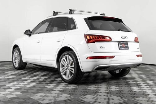 2020 Audi Q5 40 Premium Plus