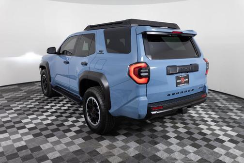 2025 Toyota 4Runner Hybrid TRD