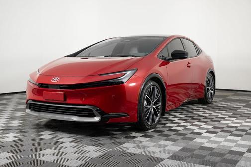 2025 Toyota Prius XLE