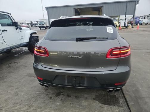 2016 Porsche Macan S