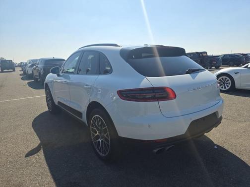2016 Porsche Macan S