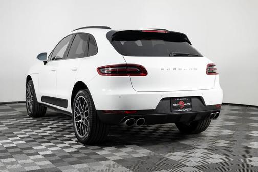 2016 Porsche Macan S