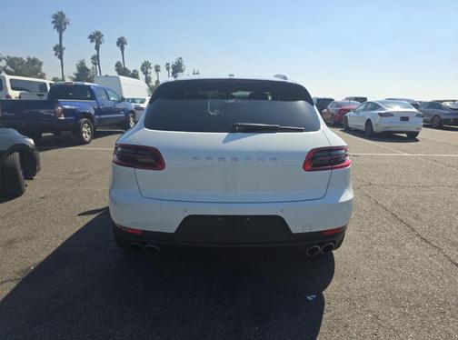 2016 Porsche Macan S