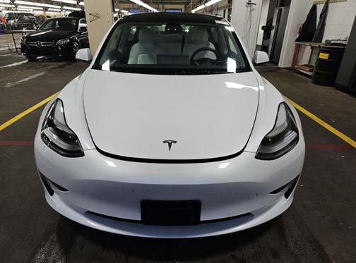 2022 Tesla Model 3 Base