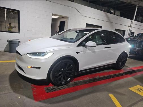 2023 Tesla Model X Plaid