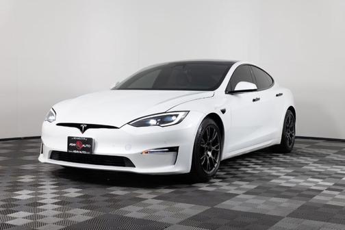 2022 Tesla Model S Plaid