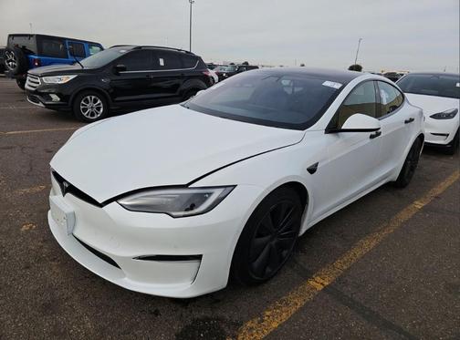 2022 Tesla Model S Plaid