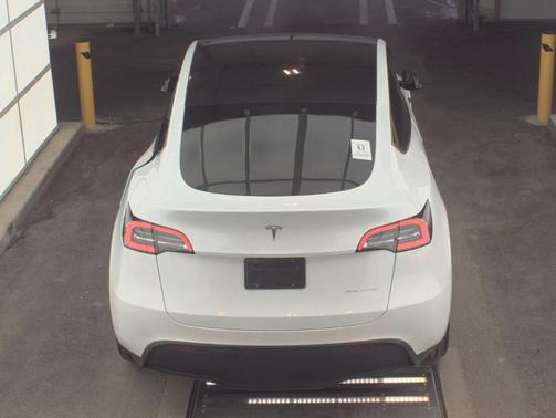Pearl White Multi 2023 Tesla Model Y Long Range
