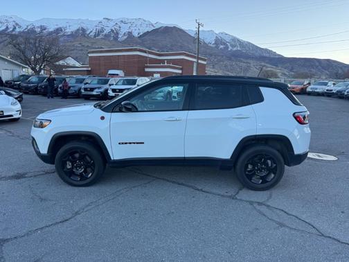2023 Jeep Compass Trailhawk