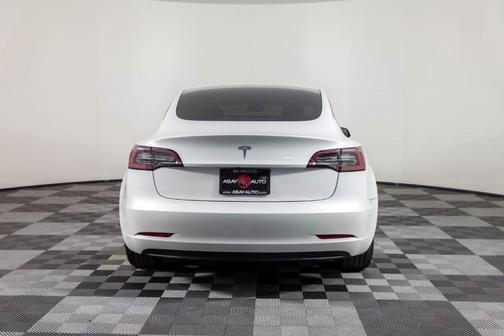 Pearl White Multi 2023 Tesla Model 3 Base