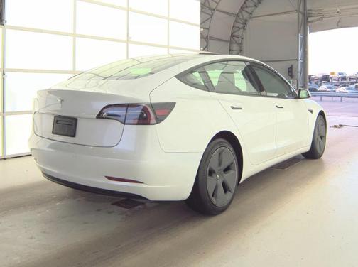 Pearl White Multi 2023 Tesla Model 3 Base